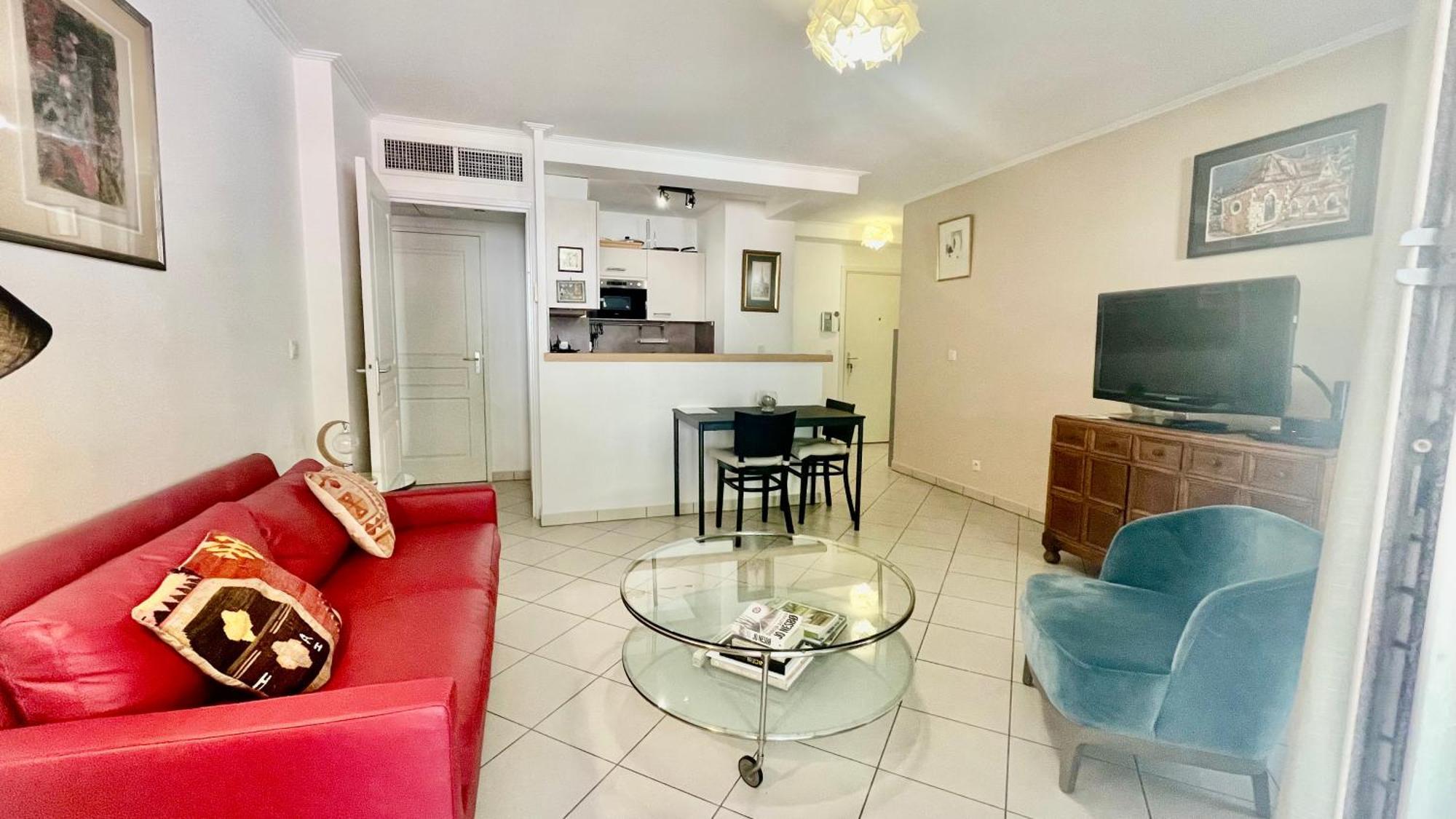 One Bedroom Flat Near Monaco Casa de Férias *